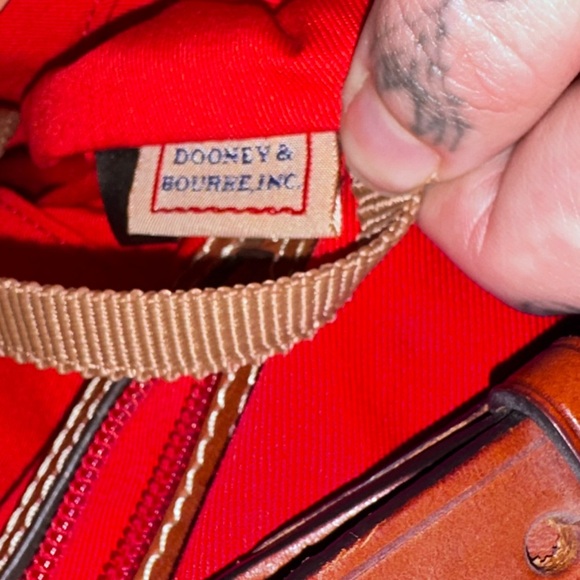 👜 Dooney & Bourke Pebble Grain Leather Hobo Shoulder Bag - Picture 10 of 12